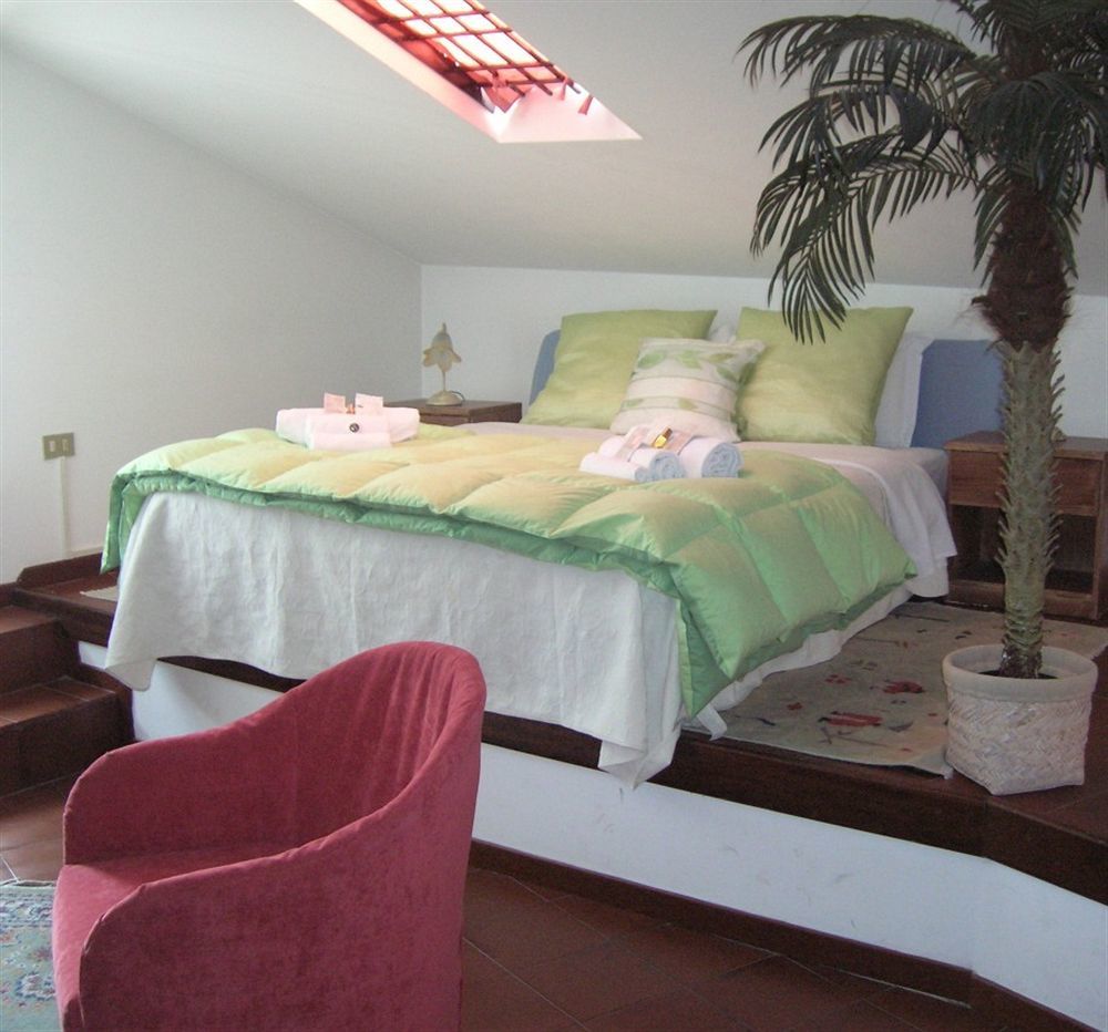 Hotel Villa Pagoda Sirmione Esterno foto